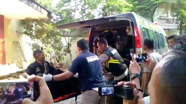 7 Kantung Jenazah tiba di RS Polri Kramat Jati, Senin (29/10/2018). (Foto: Rafyq Panjaitan/kumparan)