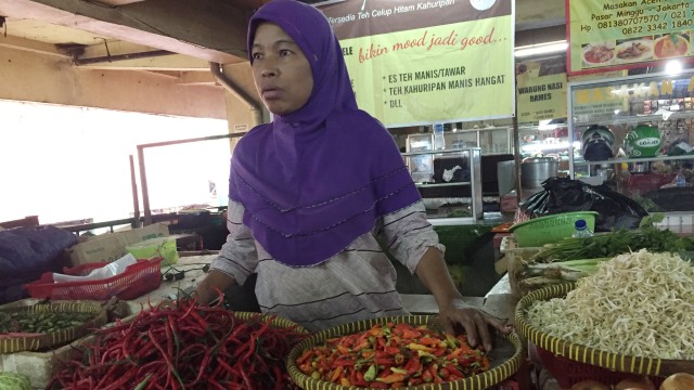 Pedagang Buah dan Sayur di Pasar Minggu (Foto: Abdul Latif/kumparan)