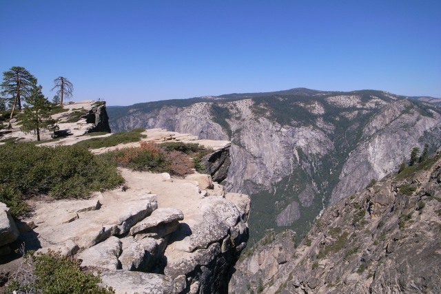 Taft Point di Yosemite National Park (Foto: Flickr/Naotake Murayama)