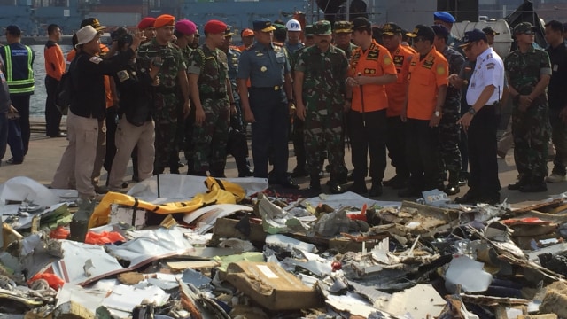 Panglima TNI kunjungi posko evakuasi Lion Air JT-610 di JICT, Rabu (31/10/2018). (Foto: Fachrul Irwinsyah/kumparan)
