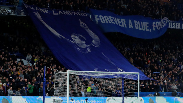 Spanduk dari suporter Chelsea untuk Frank Lampard. (Foto: Action Images via Reuters/Andrew Couldridge)