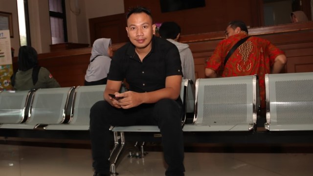 Sidang perdana Vicky Prasetyo dan Angel Lelga (Foto: Munady Widjaja)