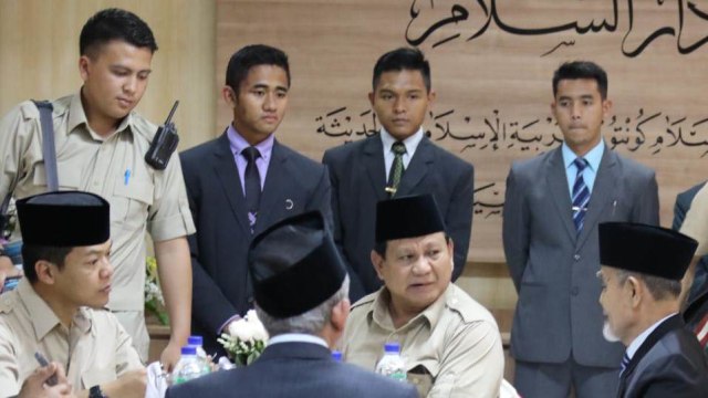 Capres Prabowo Subianto kunjungi Ponpes Gontor, Ponorogo, Jawa Timur, Kamis (1/11).  (Foto: Dok. Tim Media Prabowo)