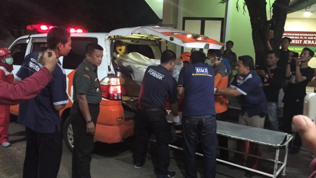3 kantung jenazah Lion Air JT-610 tiba di RS Polri (Foto: Lutfan Darmawan/kumparan)
