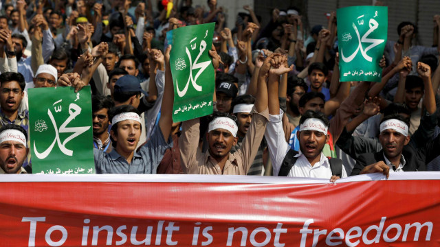 Demonstrasi protes pembebasan tersangka penista agama di Pakistan. (Foto: REUTERS/Akhtar Soomro)