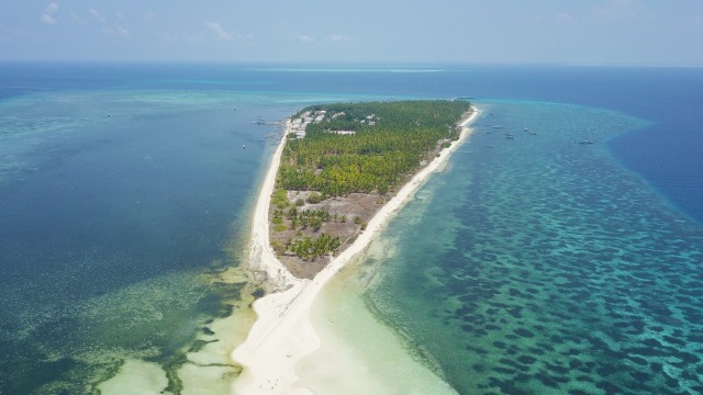 Pulau Lantigiang (Foto: Cornelius Bintang/kumparan)