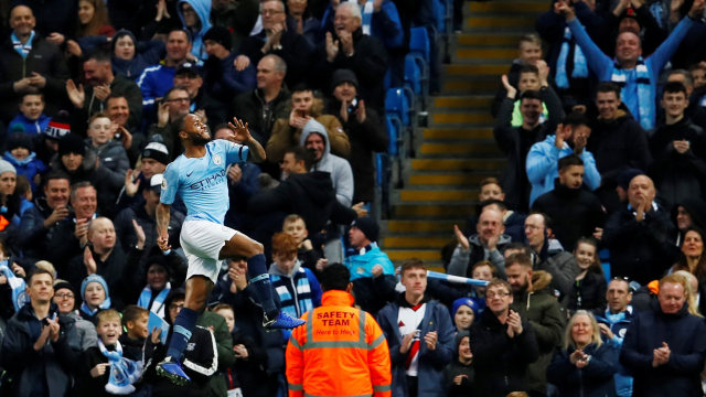 Raheem Sterling merayakan gol kelima Manchester City di laga melawan Southampton. (Foto: Reuters/Jason Cairnduff )