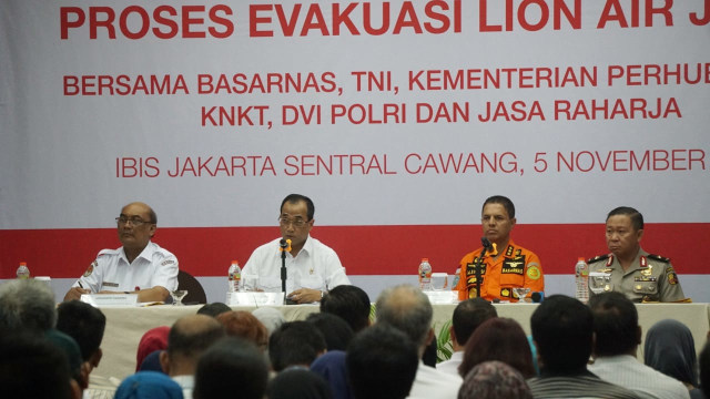 Konferensi pers proses evakuasi Lion Air JT 610. (Foto: Fanny Kusumawardhani/kumparan)
