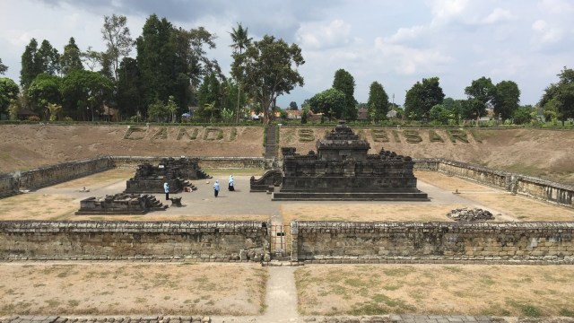 Suasana Candi Sambisari di Sleman, Senin (5/11). (Foto: Arfiansyah Panji Purnandaru/kumparan)