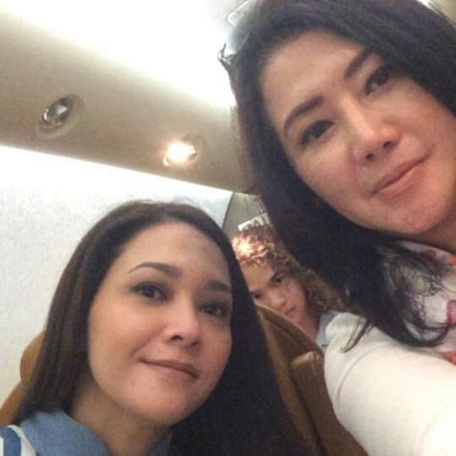 7 Potret Pinky Evianty, Kakak Maia Estianty yang Tak Kalah Cantik (1)
