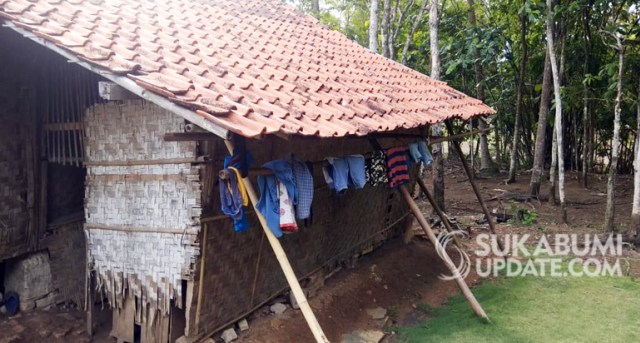 85 Gambar Rumah Gubuk Bambu Gratis Terbaik