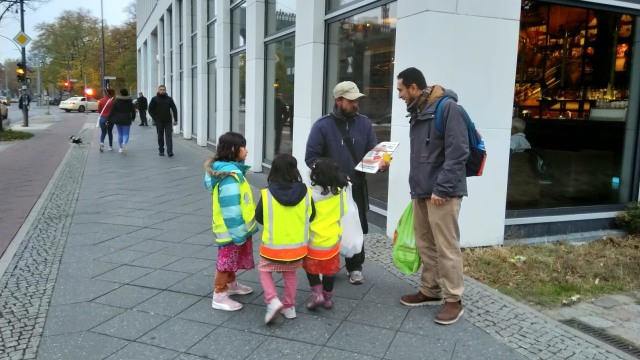 Aksi Peduli yang dilakukan WNI di Jerman. (Foto: Dok. KBRI Berlin)