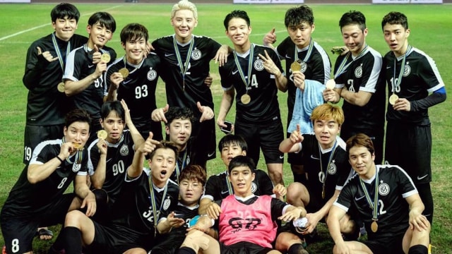 Anggota FC Men (Foto: Instagram @fc_men_official)