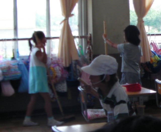 Ilustrasi anak sd di Jepang (Foto: ByodoinPilgrim/ Flickr)
