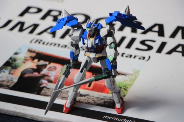 Mengajarkan Saling Bekerjasama Dengan Rakitan Gundam Plastic (7)