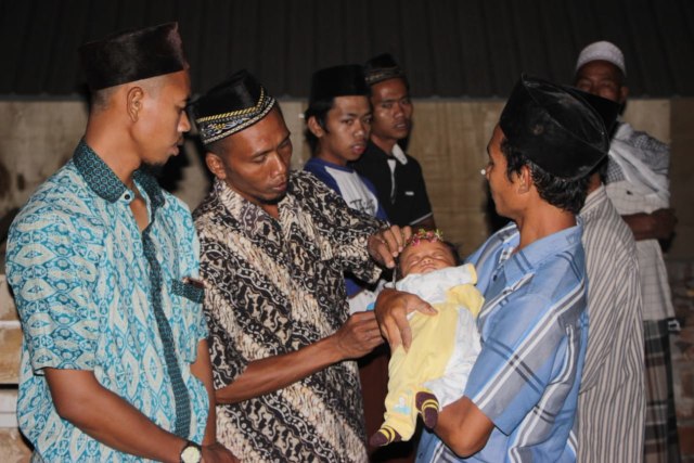 Ngurisan Pertama Di Masa Pemulihan Dusun Dangiang Timur Lombok (4)