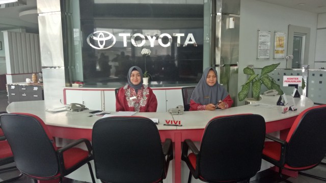 Suasana dealer Toyota Hadji Kalla milik Kalla Group di Makassar. (Foto: Nabilla Fatiara/kumparan)