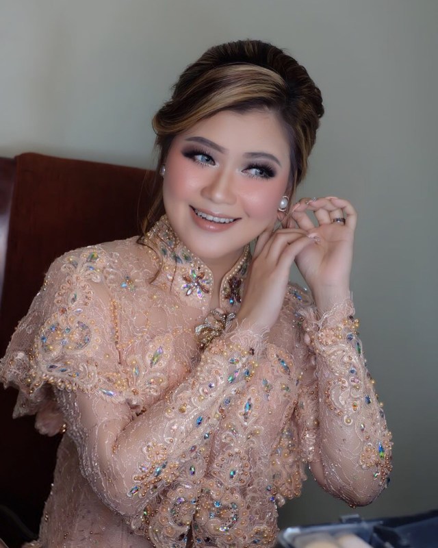 7 Potret Cantik Kakak Nia Ramadhani yang Berprofesi Sebagai Dancer (3)