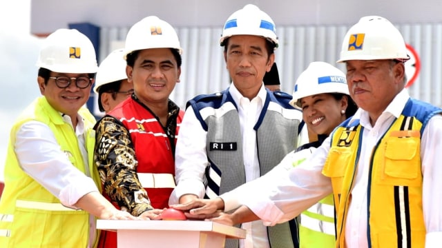 Presiden Jokowi resmikan tol Pejagan-Pemalang dan Pemalang-Batang. (Foto: Dok. Rusman/Biro Pers Setpres)