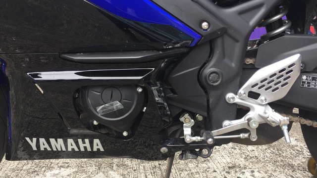 Posisi foot peg all new Yamaha R25 (Foto: Aditya Pratama Niagara/kumparanOTO)