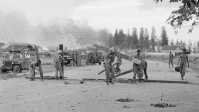 Pertempuran Surabaya 10 November 1945. (Foto: Dok. iwm.org.uk)