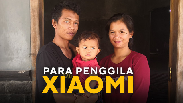 Para Penggila Xiaomi: Fredi Yana dan bayinya bernama Xiaomi. (Foto: Bianda Ludwianto/kumparan)