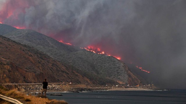 Kebakaran di California, Amerika Seirkat. (Foto: AFP/Robyn Beck)