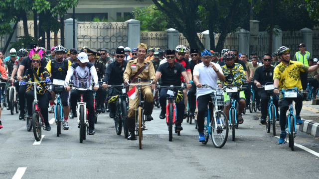 Jokowi di Acara Bandung Lautan Sepeda di Bandung, Jawa Barat. (Foto: Dok. Biro Pers Setpres)