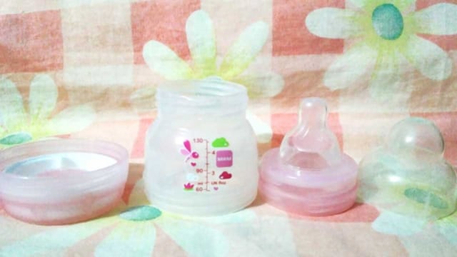 Review Botol Susu MAM by Mom Kristiani