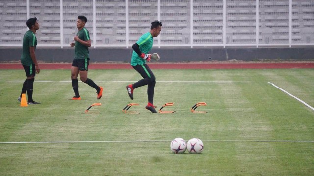 Awan Setho bersama Timnas Indonesia melakukan latihan di Stadion Madya Senayan, Jakarta. Foto: Iqbal Firdaus/kumparan