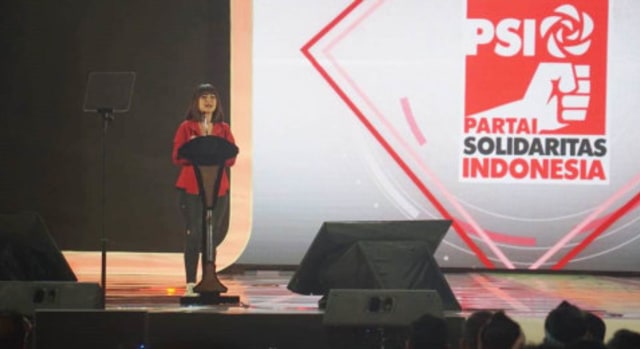 Grace Natalie Panggil Jokowi Dengan Sebutan ‘Bro’ di Acara HUT PSI