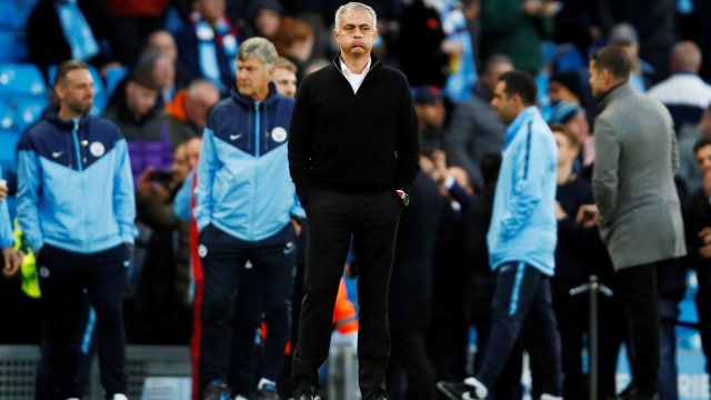 Jose Mourinho saat laga antara Manchester United versus Manchester City. (Foto: Reuters/Jason Cairnduff)
