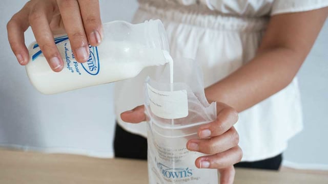 Dr. Brown's Breastmilk Storage Bag (6oz / 180ml), 25-Pack / kantong ASI -  S4005 - Central Indonesia