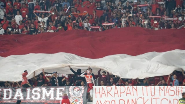 Suporter timnas Indonesia di SUGBK. (Foto: Helmi Afandi Abdullah/kumparan)