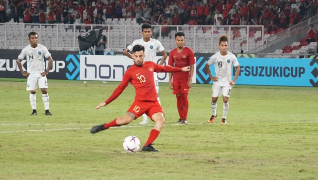 Gol pinalti Stefano Lilipaly di Pertandingan AFF Suzuki Cup 2018 Indonesia vs Timor Leste. Foto: Helmi Afandi Abdullah/kumparan