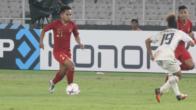 Pemain Timnas Indonesia, Andik Vermansah, saat melawan Timor Leste dalam AFF Suzuki Cup 2018, Gelora Bung Karno, Jakarta.  (Foto: Helmi Afandi/kumparan)