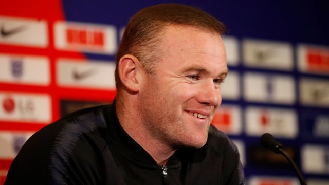 Wayne Rooney pada konferensi pers jelang laga persahabatan antara Timnas Inggris vs Amerika Serikat. (Foto: Reuters/Carl Recine)