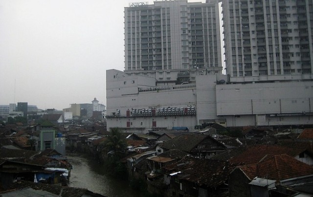Citarum Meluap: 350 Rumah dan 9 Sekolah di Bandung Terendam