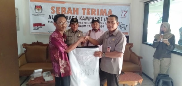 KPU Kabupaten Brebes Serahkan APK Parpol Pemilu 2019