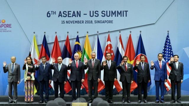 Presiden Joko Widodo (kedua akanan) hadiri KTT ke-6 ASEAN - Amerika Serikat di Singapura (Foto: Dok. Biro Pers Setpres)