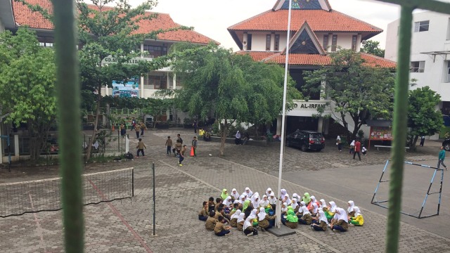Toleransi beragama dari Murid-Murid SMP Muhammdiyah 8 dan SMP Yahya Bandung. (Foto: Iqbal Tawakal/kumparan)