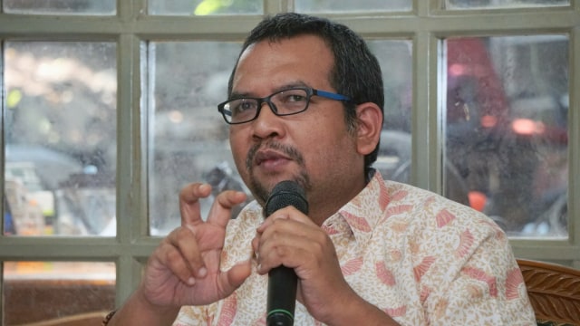 Direktur Eksekutif ICJR Anggara dalam konferensi pers Jangan Penjarakan Korban Kekerasan Seksual di LBH Pers, Jakarta, Jumat (16/11). (Foto: Nugroho Sejati/kumparan)