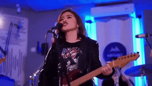 Kejutan Prilly Latuconsina untuk Maxime Bouttier (Foto: YouTube Prilly Latuconsina)