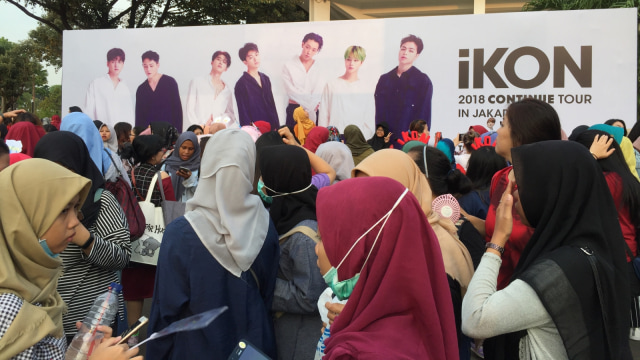 Suasana sebelum konser iKON di Tennis Indoor Senayan, Jakarta, Minggu (18/11/2018). (Foto: Masajeng Rahmiasri/kumparan)