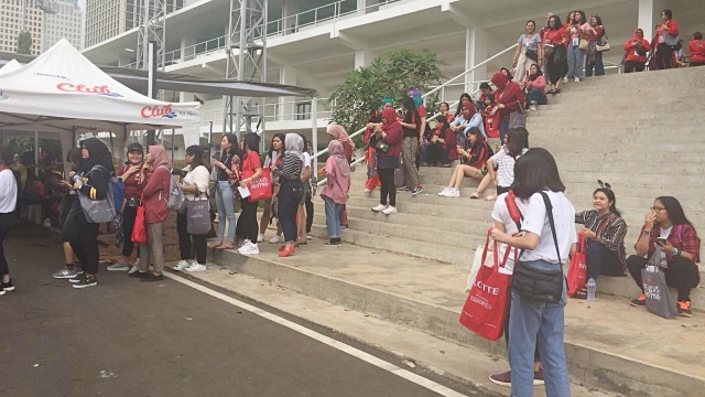 Suasana sebelum konser iKON di Tennis Indoor Senayan, Jakarta, Minggu (18/11/2018). (Foto: Elmalisa Bancin/kumparan)