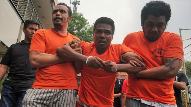 Pelaku kasus penganiayaan di Polres Jakarta Barat. (Foto: Jamal Ramadhan/kumparan)