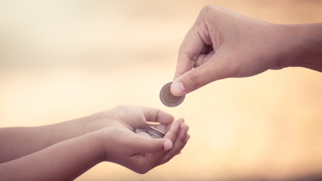 Ilustrasi uang saku untuk anak Foto: Shutterstock