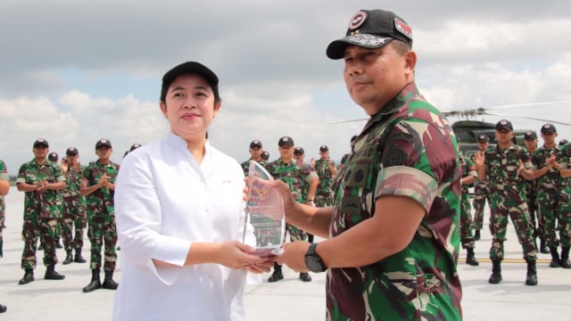 Menteri Puan Maharani secara khusus mengapresiasi seluruh prajurit TNI dan POLRI yang tergabung dalam Komando Tugas Gabungan Terpadu Nusa Tenggara Barat. (Foto: Dok. Humas Kemenko PMK)