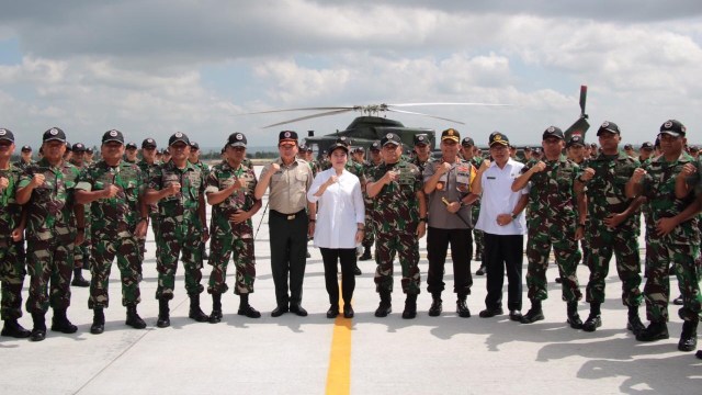 Menteri Puan Maharani secara khusus mengapresiasi seluruh prajurit TNI dan POLRI yang tergabung dalam Komando Tugas Gabungan Terpadu Nusa Tenggara Barat. (Foto: Dok. Humas Kemenko PMK)