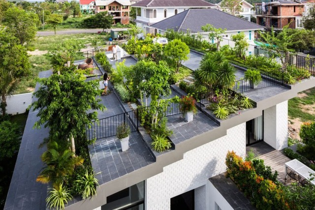 Selain Menghijaukan Lahan Sempit Ini Fungsi Lain Dari Roof Garden Kumparan Com